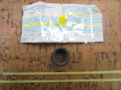 *NEW OEM* 0750 OMC Johnson Evinrude GROMMET 314008 0314008