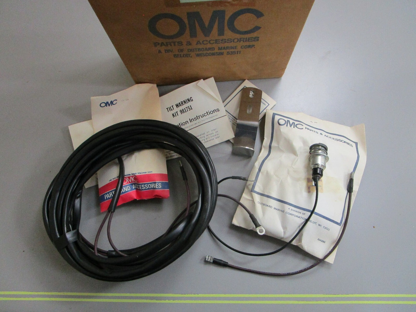 *NEW OEM* 0820 OMC Johnson Evinrude Tilt Warning Kit 981751 0981751