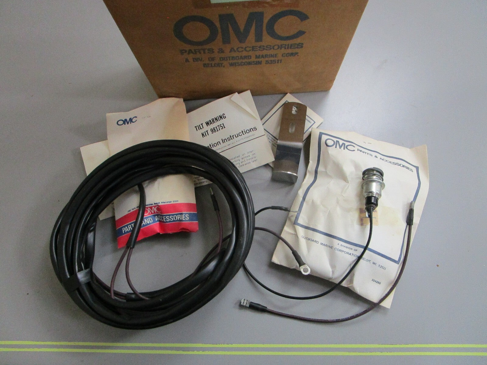 *NEW OEM* 0820 OMC Johnson Evinrude Tilt Warning Kit 981751 0981751