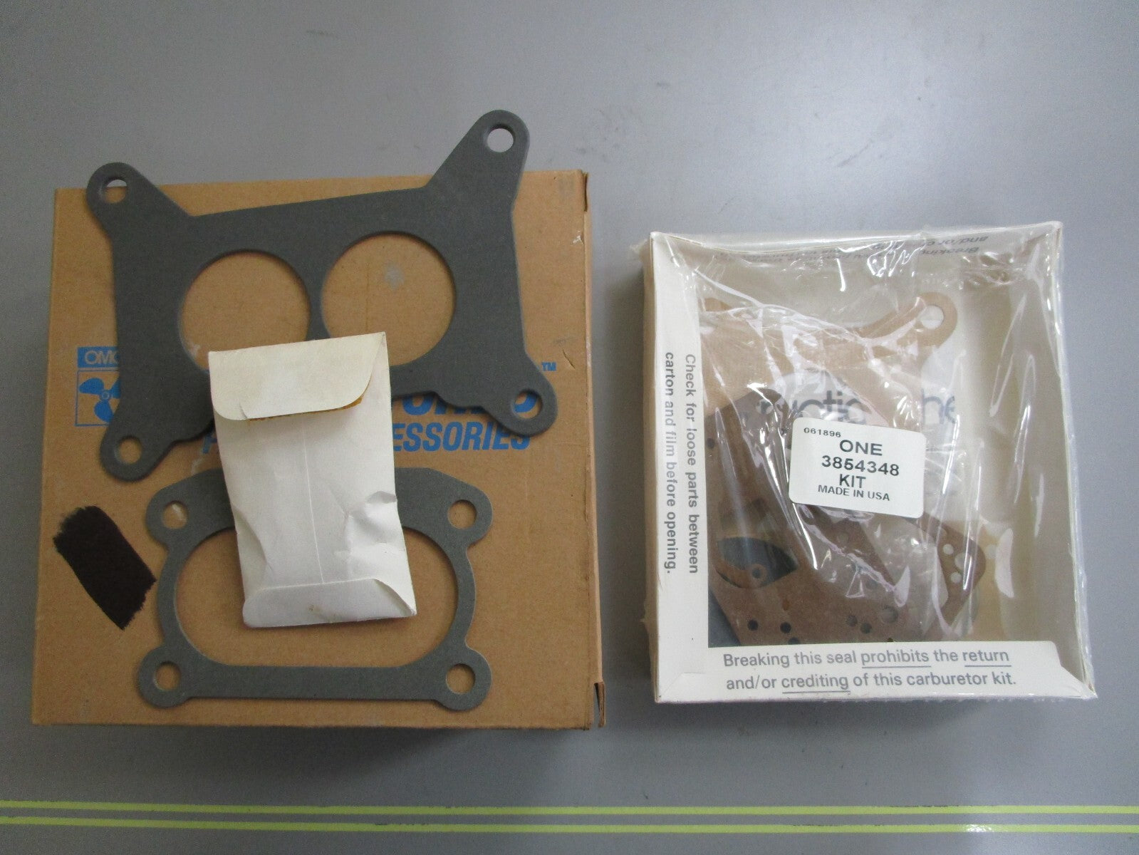 *NEW OEM* 0820 OMC Johnson Evinrude Carburetor Kit 3854347