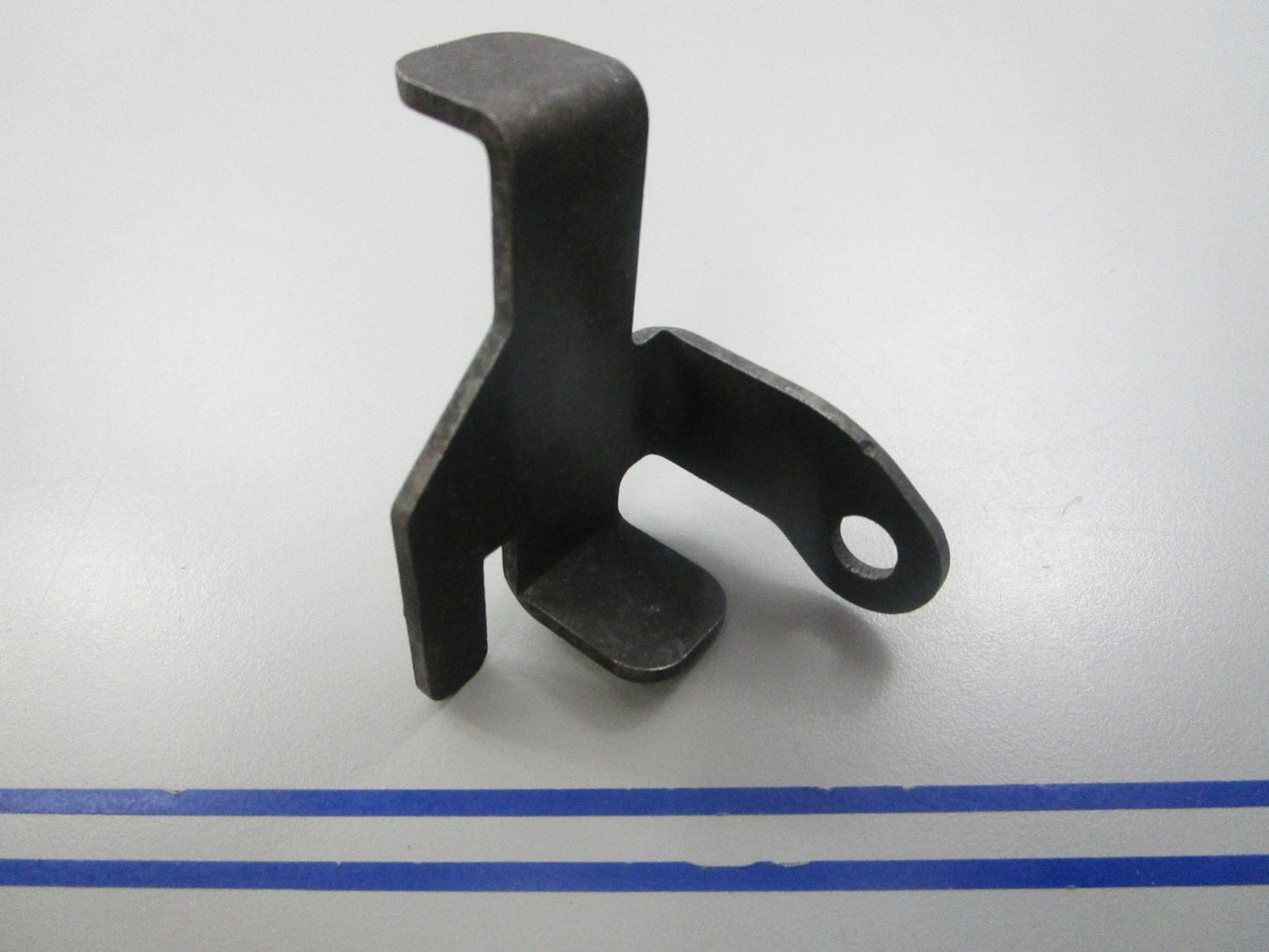 NEW OEM 589262505 Husqvarna Guide Clip 0810