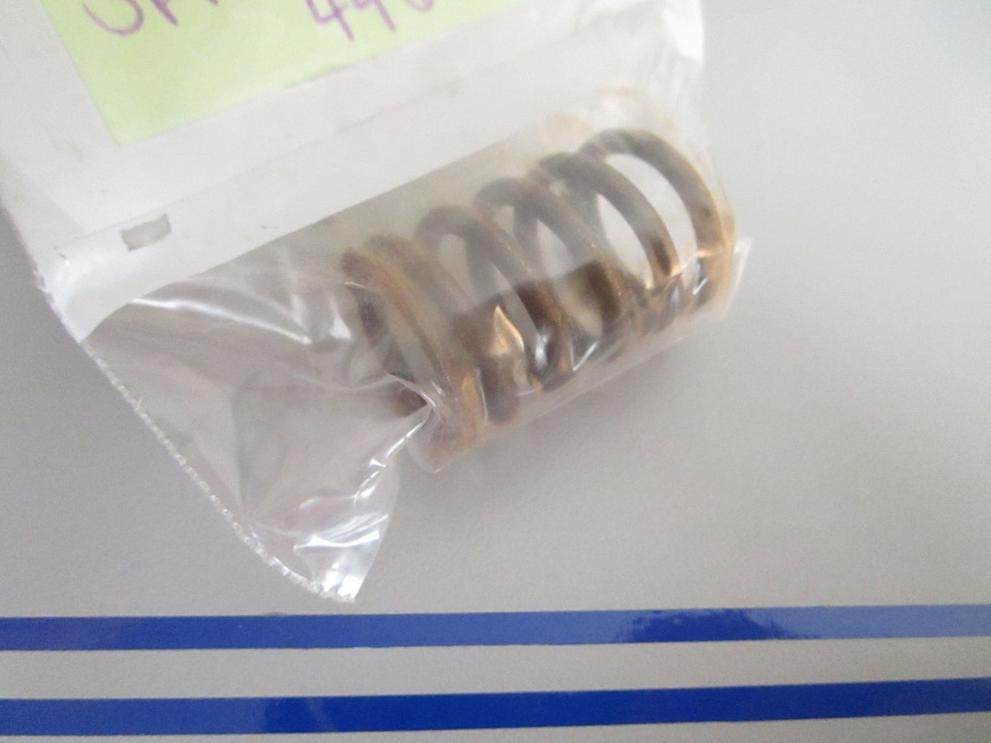 *NEW OEM* 0720 OMC Johnson Evinrude Valve Spring 446021 0446021