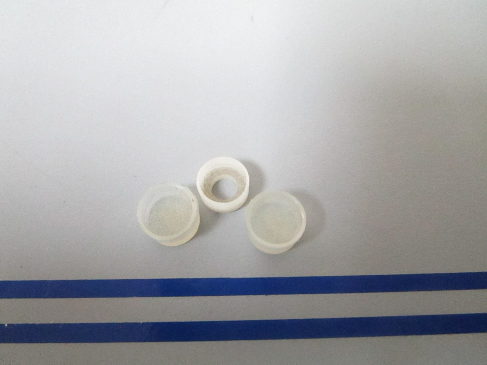 *NEW OEM* (LOT OF 3) 0810 Volvo Penta Bushing 328635