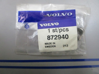 *NEW OEM* 0810 Volvo Penta Cable Attachment 872940