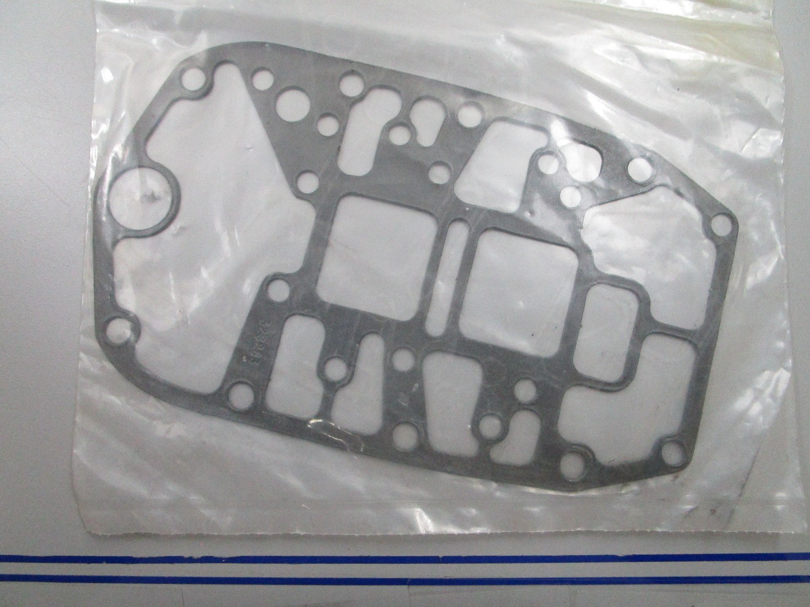 *NEW OEM* 0810 OMC Johnson Evinrude Gasket 328283 0328283