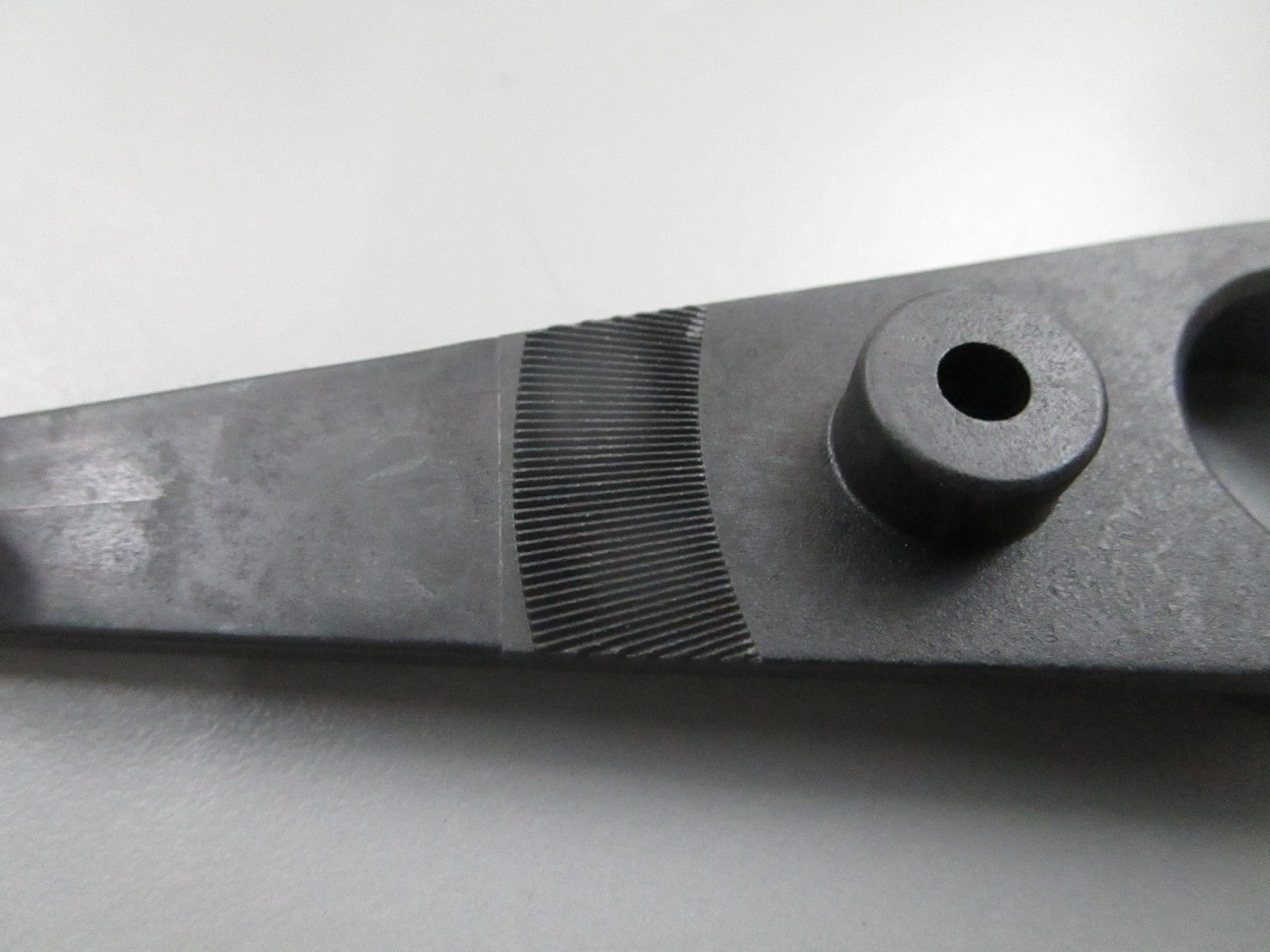 *NEW OEM* 0810 OMC Johnson Evinrude Roller Arm 335545 0335545