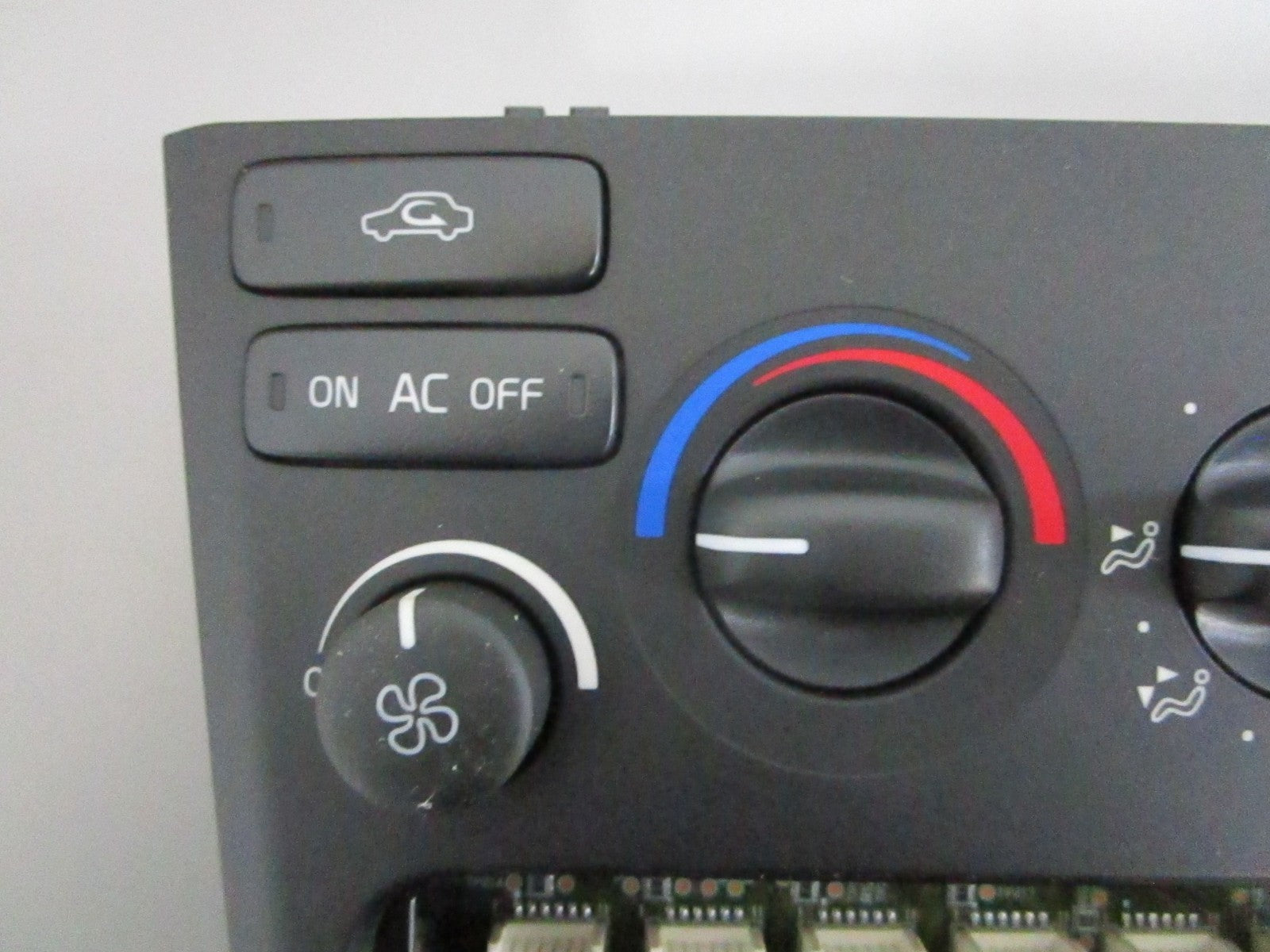 NEW OEM 30746024 Volvo Penta Climate Control Unit 0820
