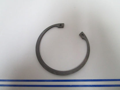 NEW OEM 320309 0320309 OMC Johnson Evinrude Retainer Ring 0810