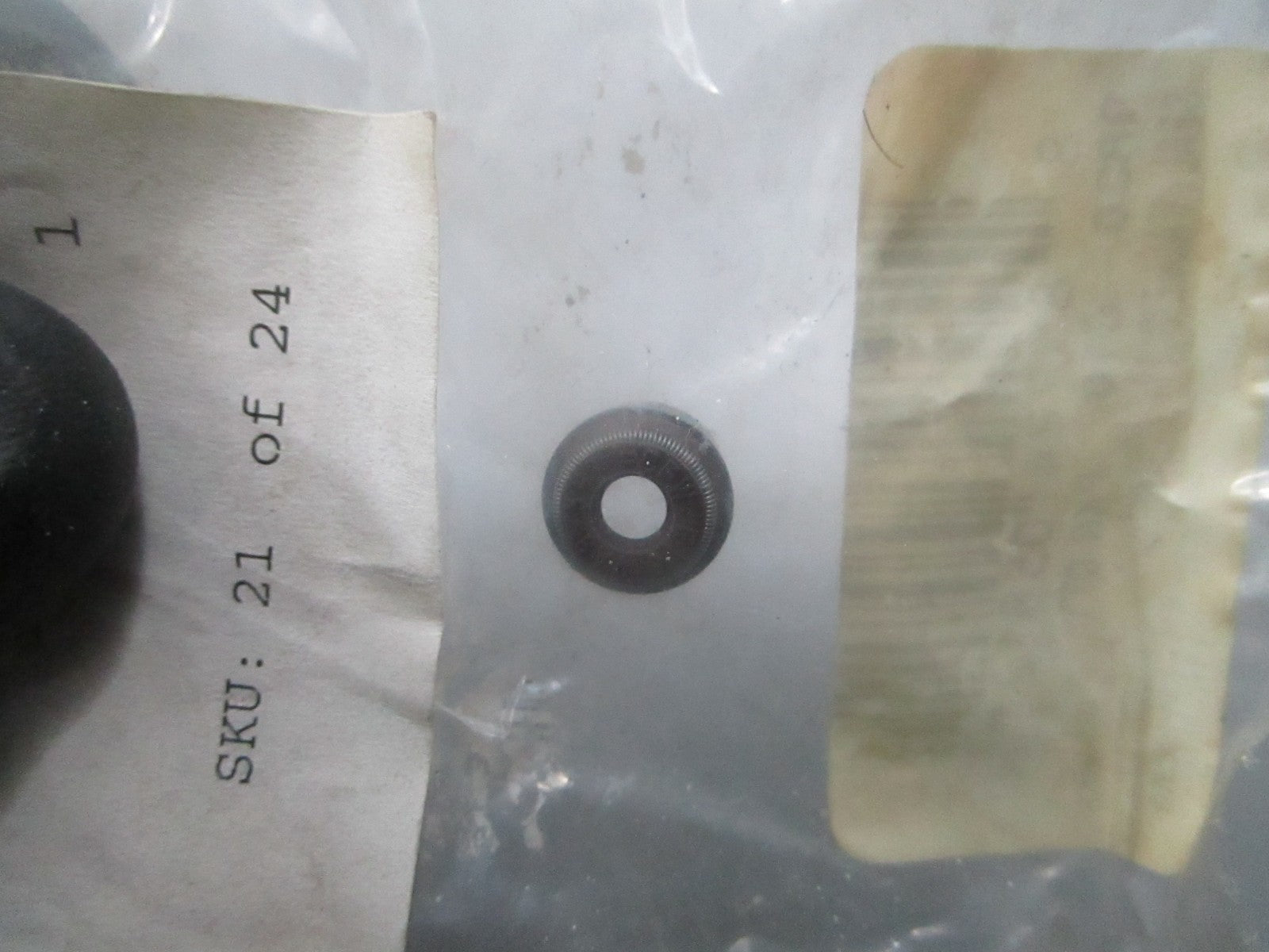 *NEW OEM* 0810 Arctic Cat Valve Stem Seal 0830-016
