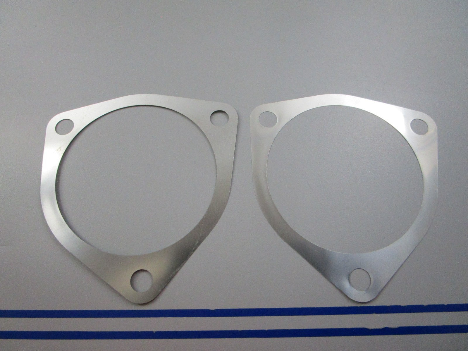 NEW OEM (LOT OF 2) 908423 0908423 OMC Johnson Evinrude Shim 0810