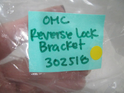*NEW OEM* 0810 OMC Johnson Evinrude Reverse Lock Bracket 302518 0302518