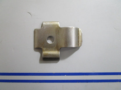 *NEW OEM* 0810 John Deere Clamp R34838