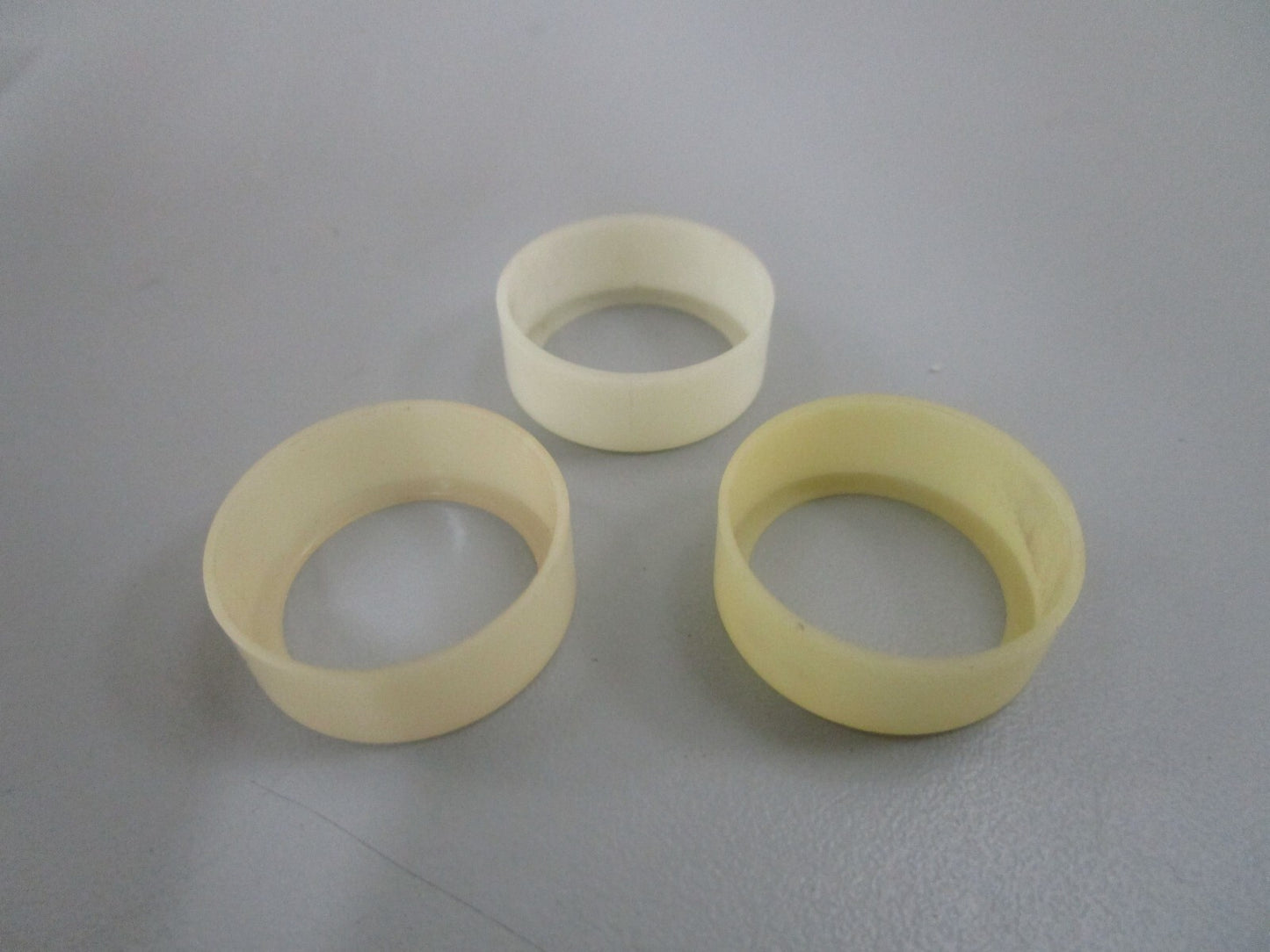 *NEW OEM* (LOT OF 3) 0770 OMC Johnson Evinrude Bushing 309689 0309689