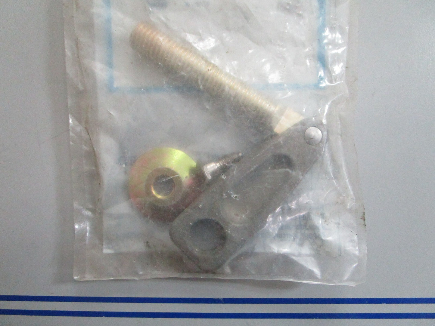*NEW OEM* 0820 Mercury Quicksilver Thumb Screw Assy 10-92767A1