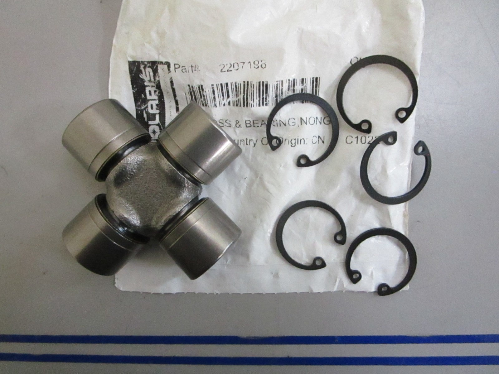 *NEW OEM* 0820 Polaris Cross & Bearing 2207198