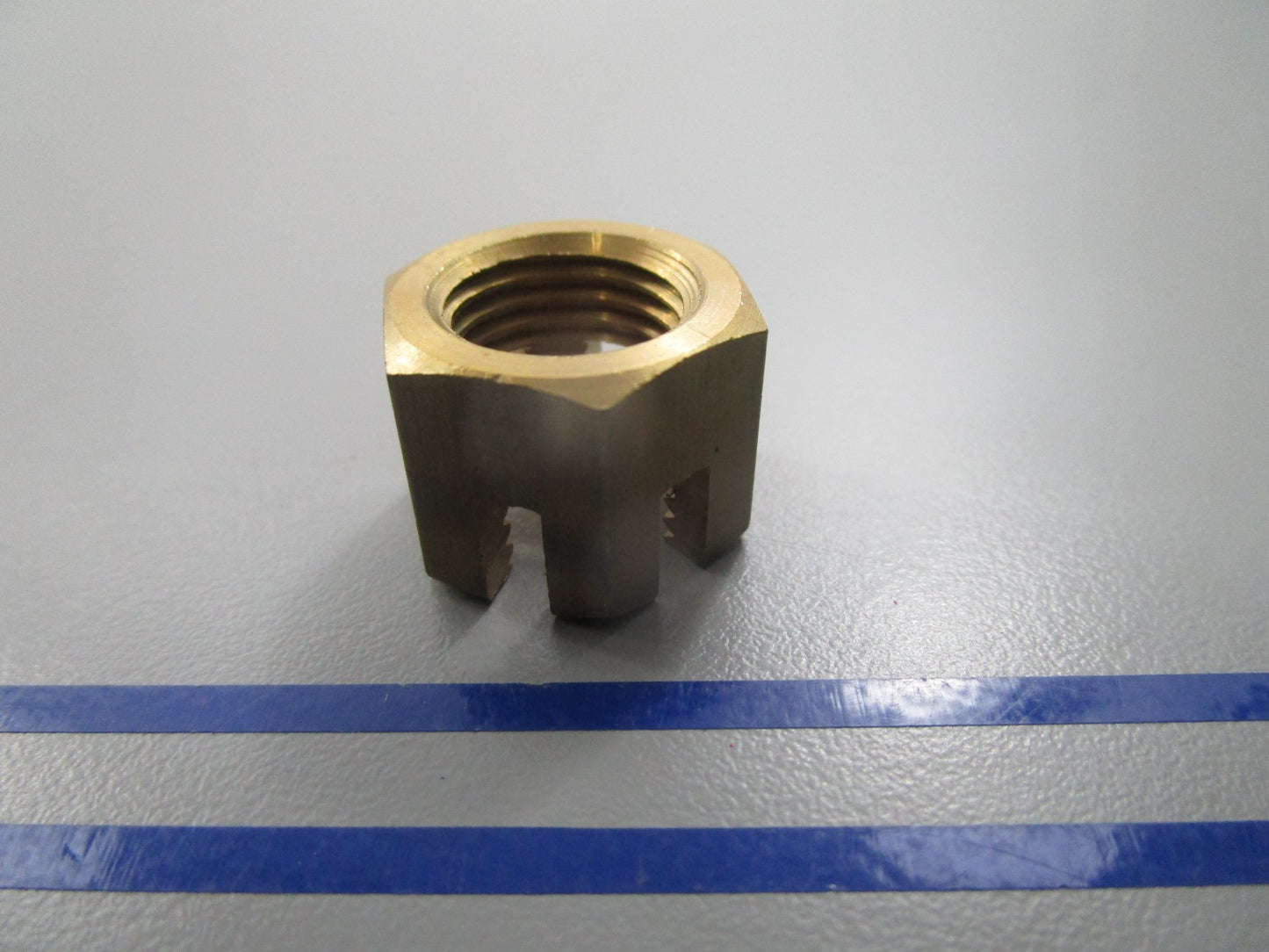 *NEW OEM* 0810 Honda Castle Nut 90301-ZV7-000