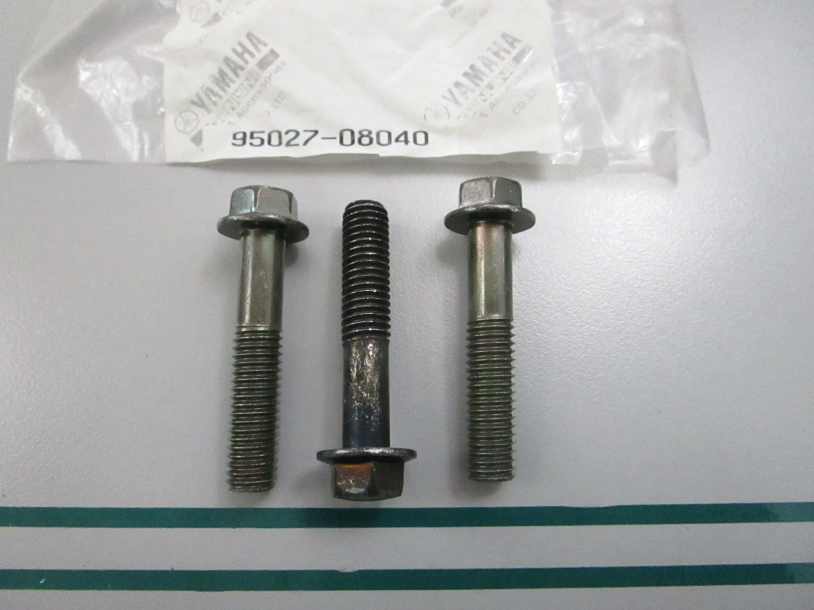 NEW OEM (LOT OF 3) 95027-08040-00 Yamaha Bolt 0810