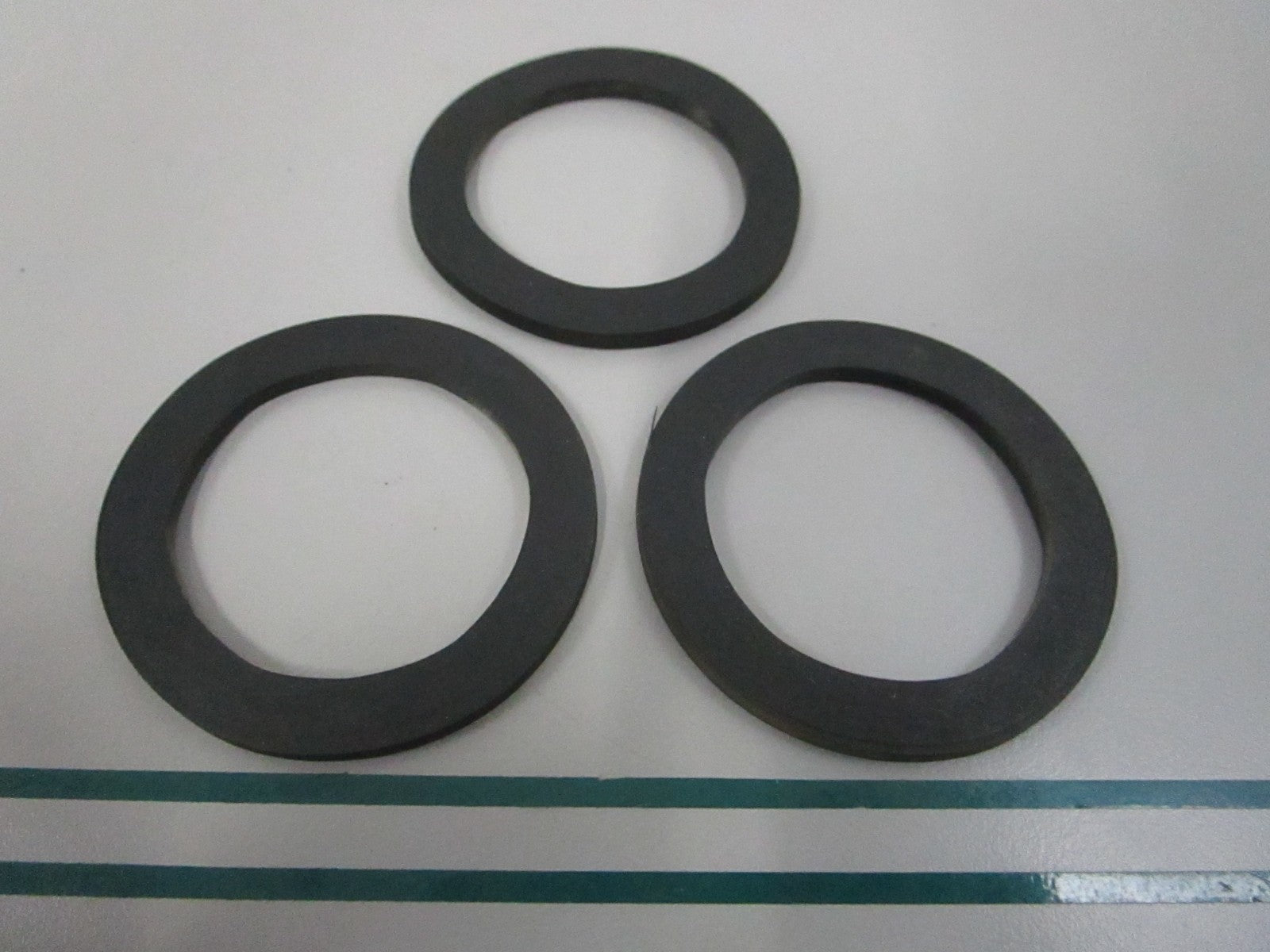 NEW OEM (LOT OF 3) 940046 Volvo Penta Gasket 0810