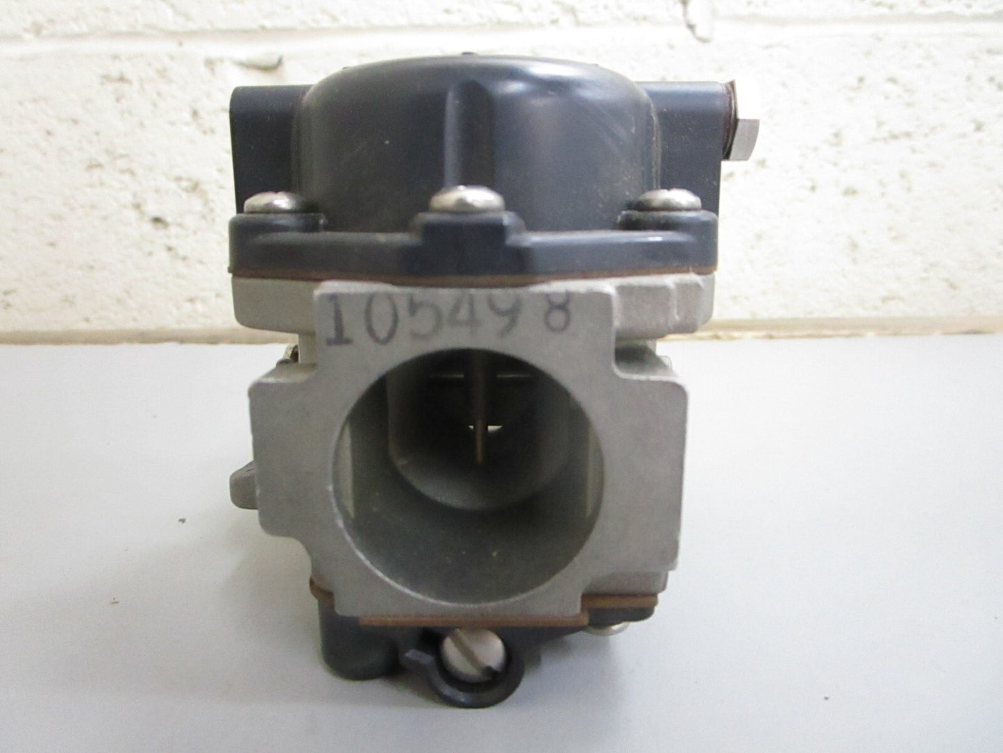 *NEW OEM* 0820 OMC Johnson Evinrude Carburetor Assy 436779 0436779