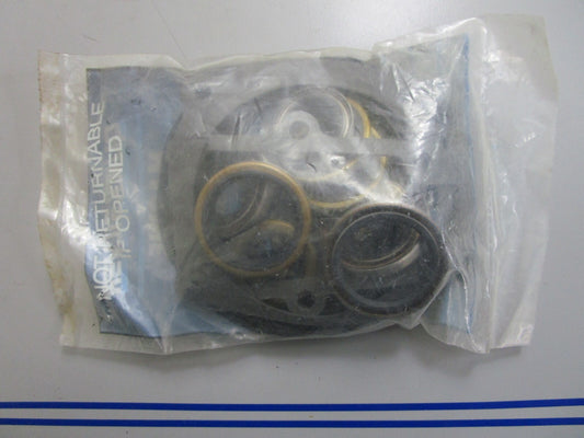*NEW OEM* 0820 Mercury Quicksilver Seal Kit 878825