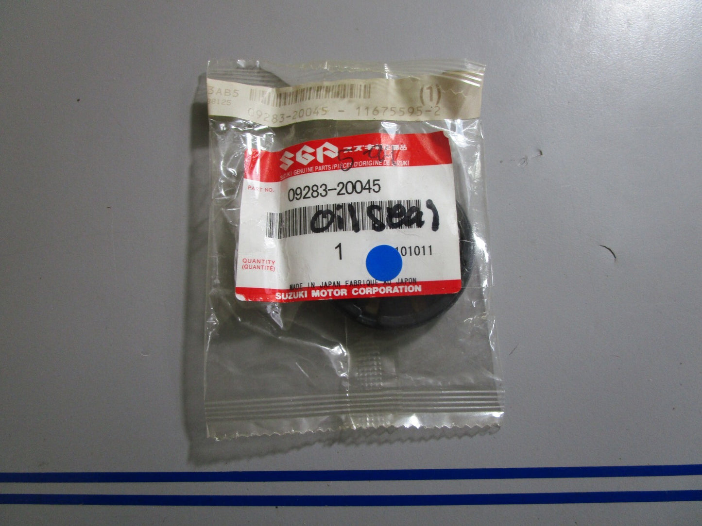 *NEW OEM* 0810 Suzuki Oil Seal 09283-20045