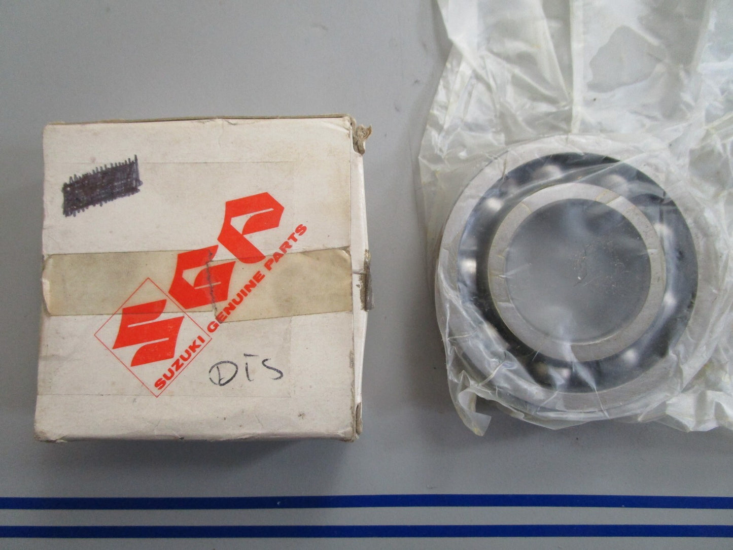 *NEW OEM* 0820 Suzuki Bearing 09262-30009