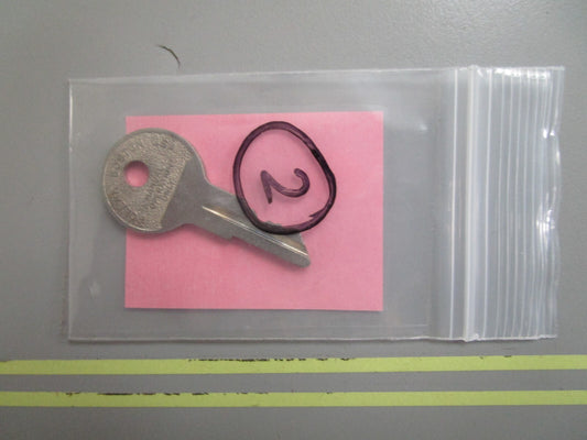 *NEW OEM* 0810 OMC Johnson Evinrude Ignition Key 77-61 501810 0501810