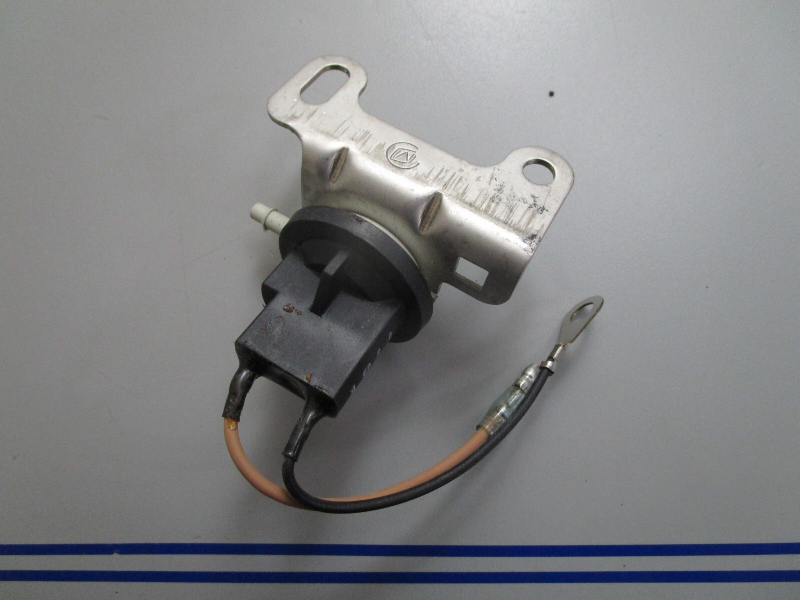 *NEW OEM* 0820 OMC Johnson Evinrude Vacuum Switch Ay 434761 0434761