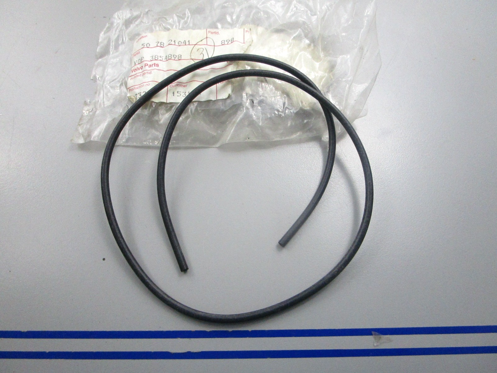 NEW OEM 3854898 Volvo Penta Seal 0810