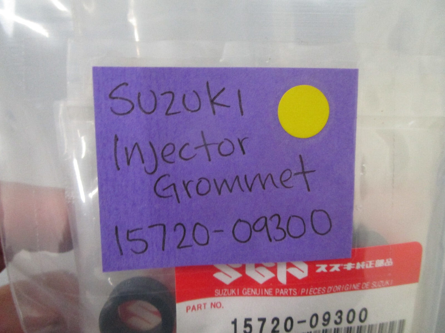 *NEW OEM* 0810 Suzuki Injector Grommet 15720-09300