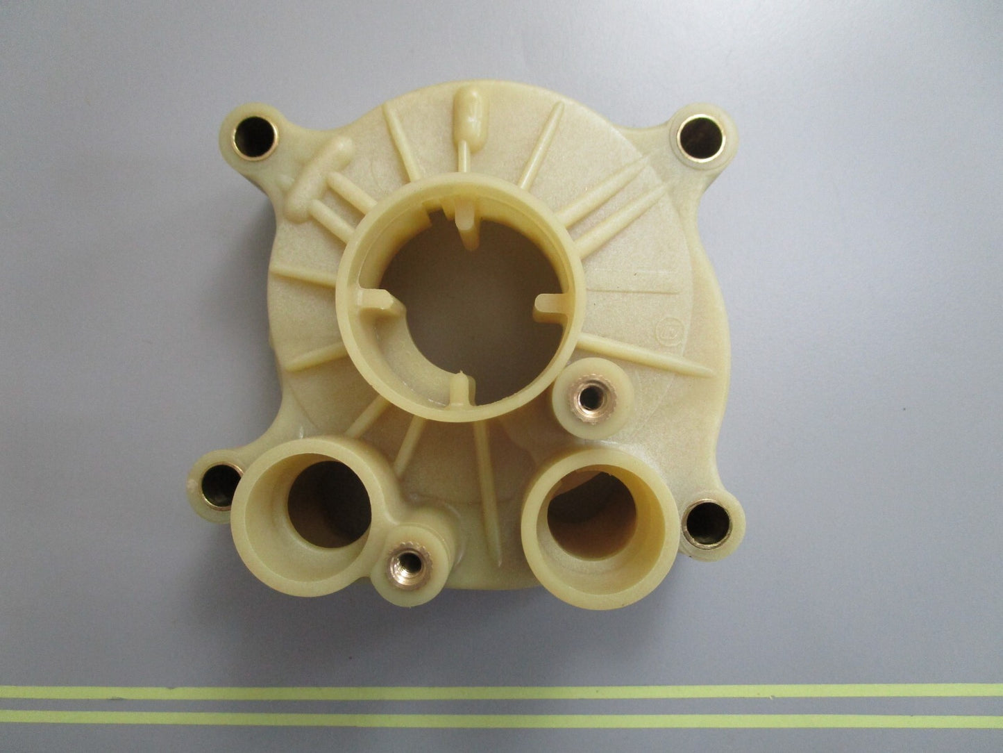 *NEW OEM* 0820 OMC Johnson Evinrude Impeller Housing 385801 0385801