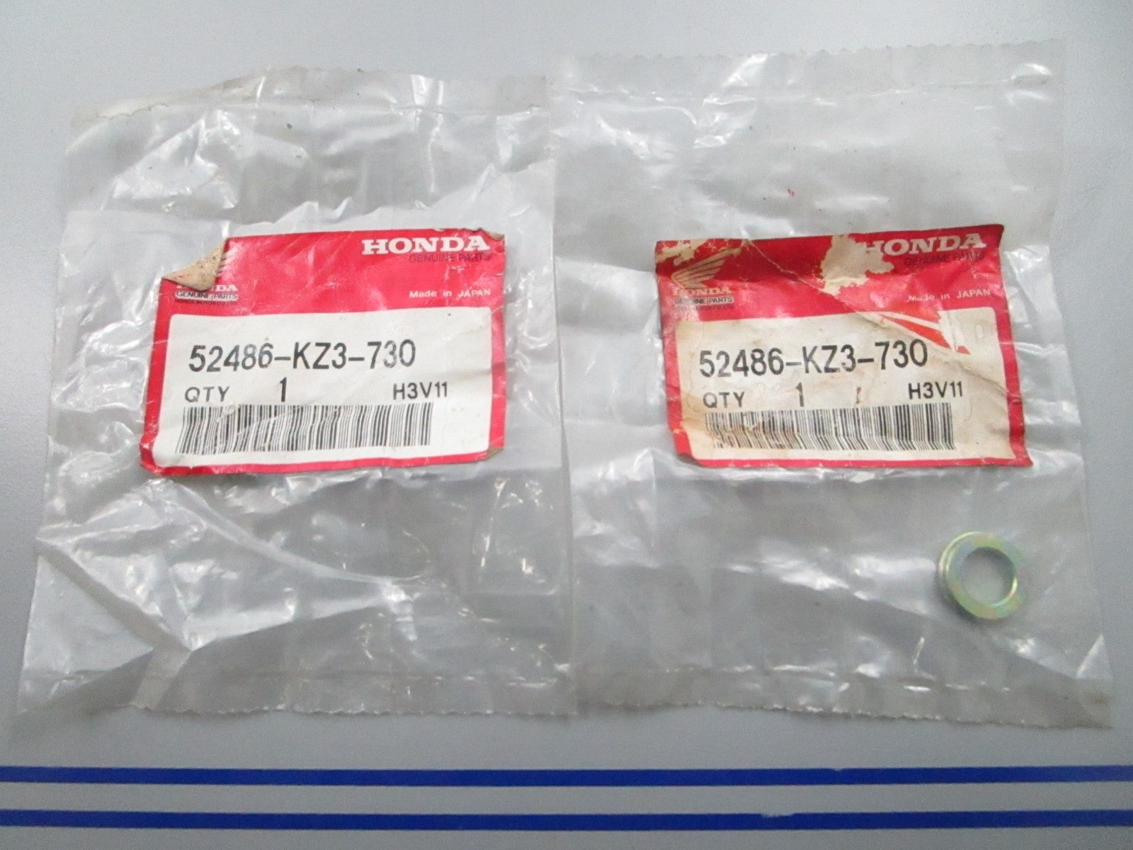 *NEW OEM* (LOT OF 2) 0810 Honda Shock Absorber Collar 52486-KZ3-730
