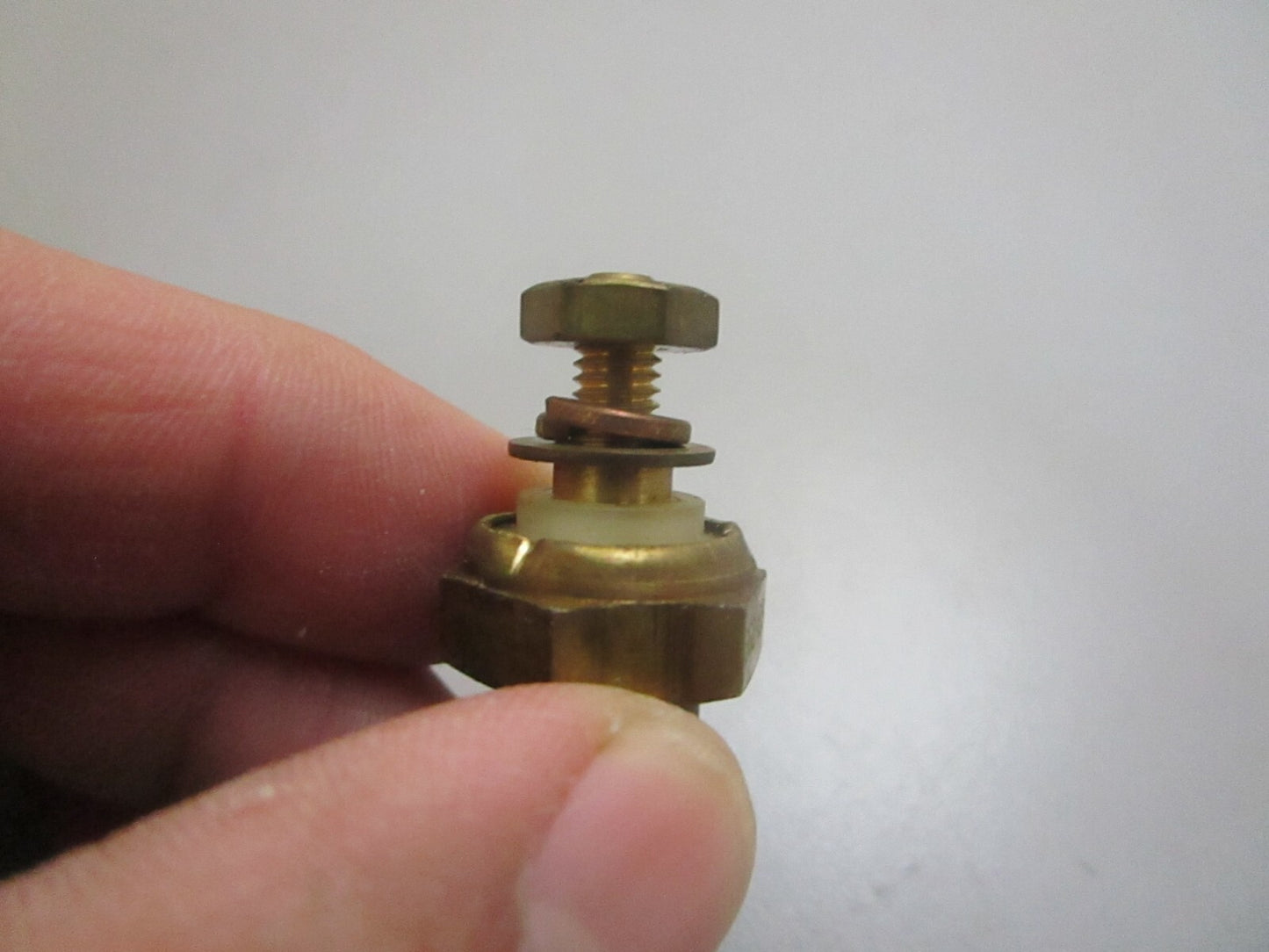 *NEW OEM* 0820 Volvo Penta Temperature Sensor 872069