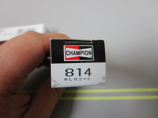 *NEW* 0810 Champion Spark Plug RL82YC