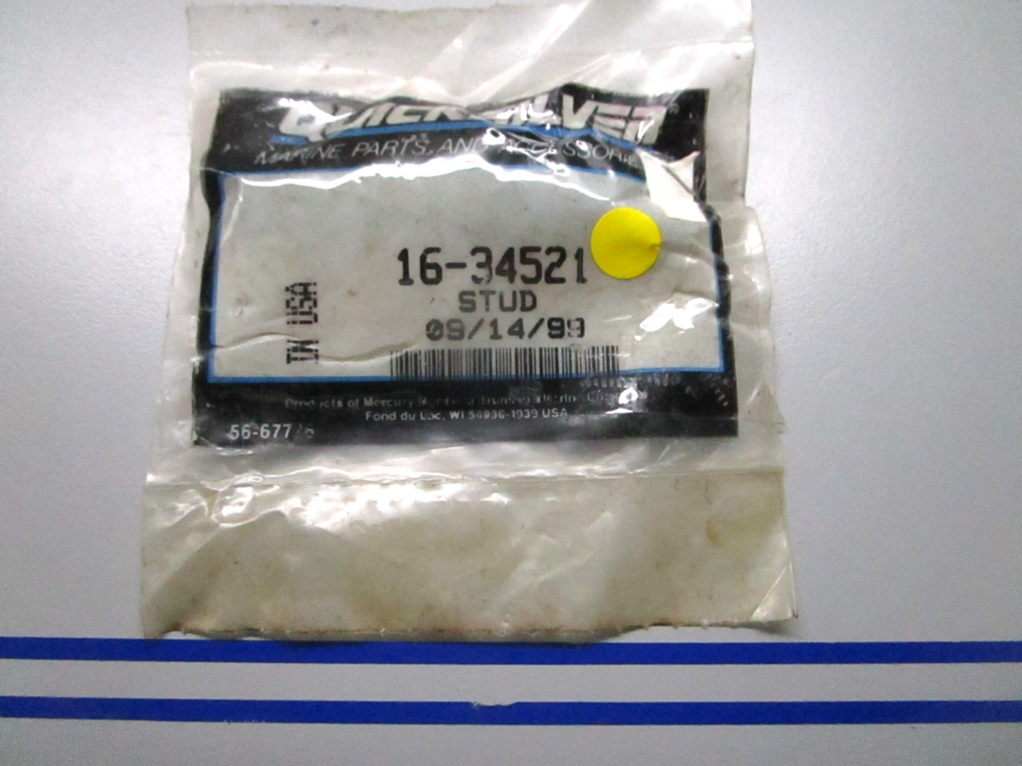 *NEW OEM* 0810 Mercury Quicksilver Stud 16-34521