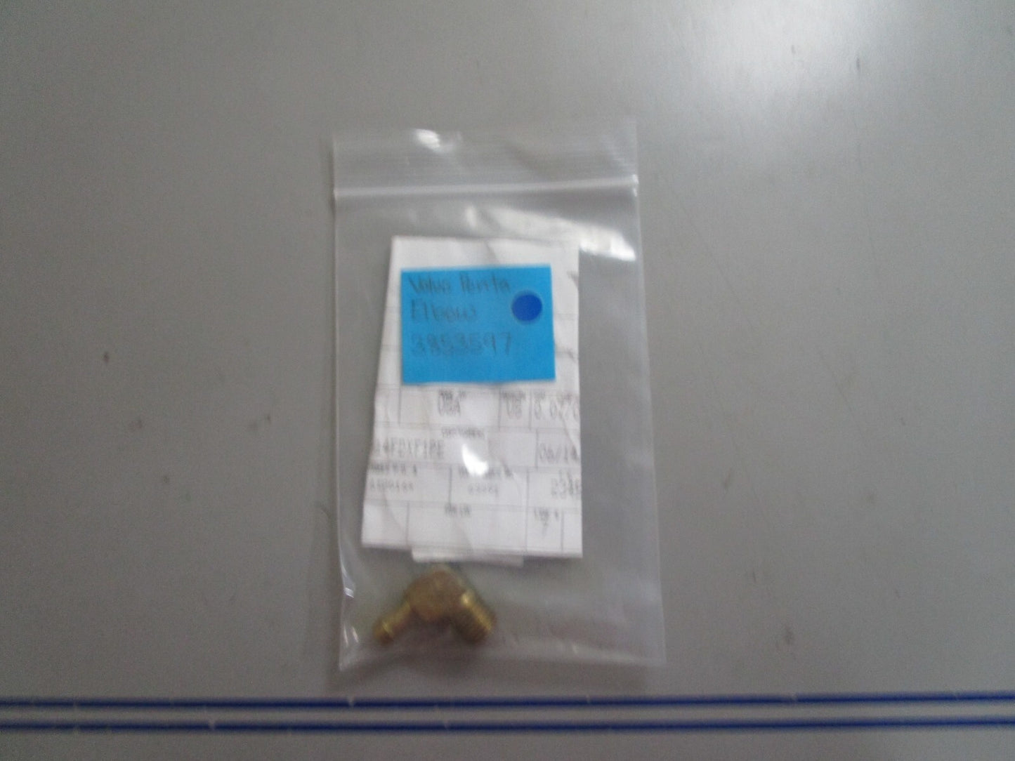 *NEW OEM* 0810 Volvo Penta Elbow 3853597