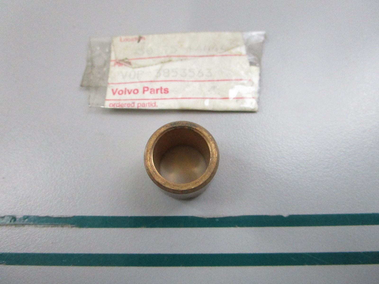 NEW OEM 3853563 Volvo Penta Bushing 0810