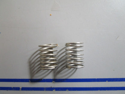 *NEW OEM* (LOT OF 2) 0810 OMC Johnson Evinrude Spring 319694 0319694