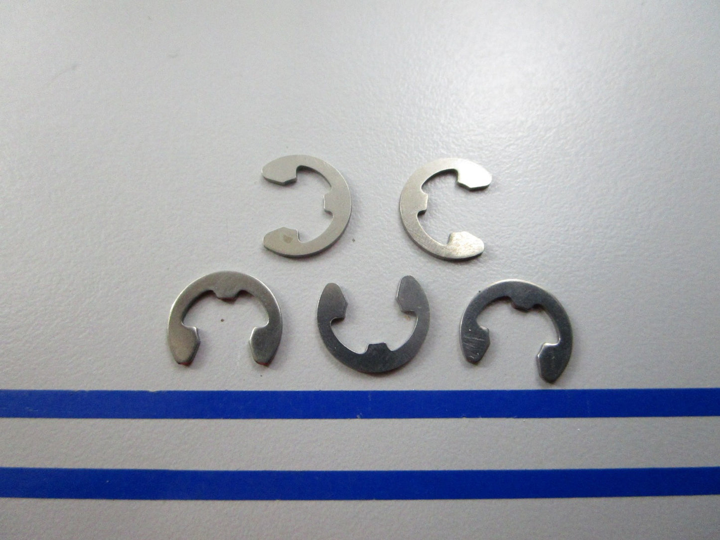 NEW OEM (LOT OF 5) 09383-08004 Suzuki E-Ring 0810