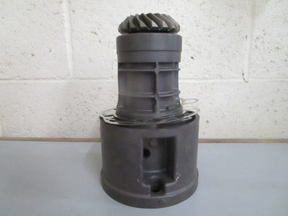 *NEW OEM* 0820 OMC Johnson Evinrude Bearing Housing 981221 0981221