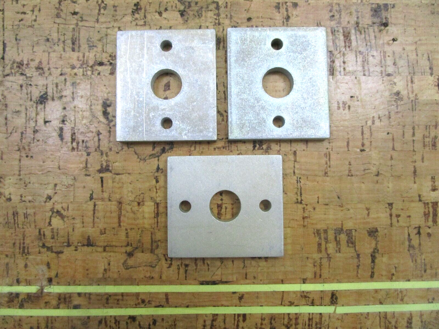 *NEW OEM* (LOT OF 3) 0750 OMC Johnson Evinrude SQUARE PLATE 318272 0318272