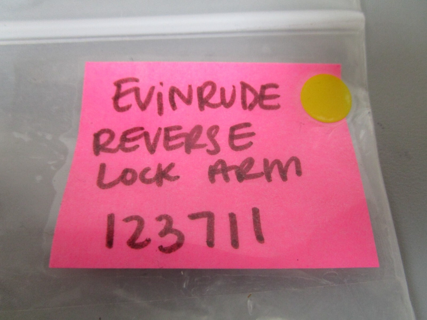 *NEW OEM* 0750 OMC Johnson Evinrude REVERSE LOCK ARM 123711 0123711