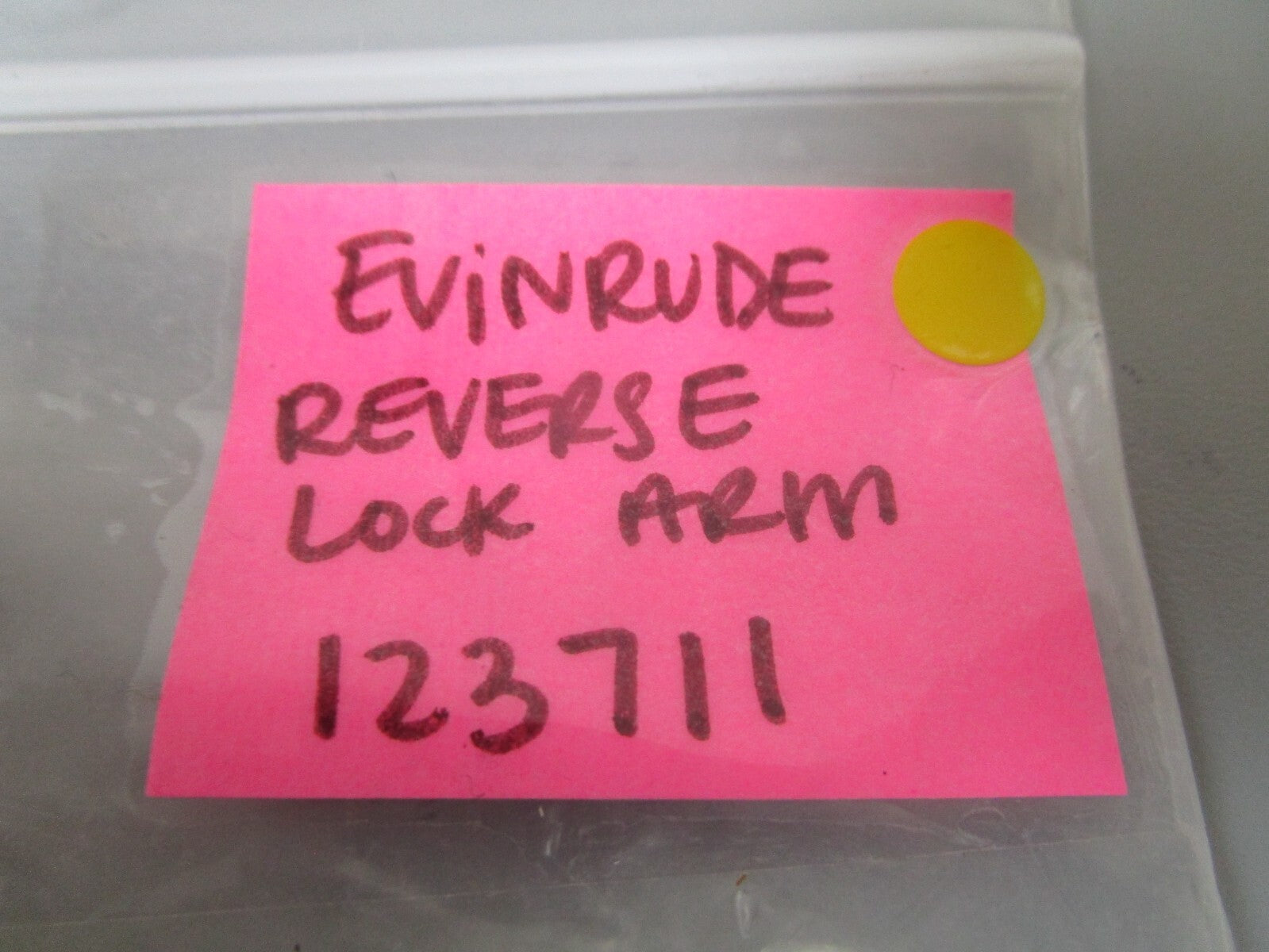 *NEW OEM* 0750 OMC Johnson Evinrude REVERSE LOCK ARM 123711 0123711