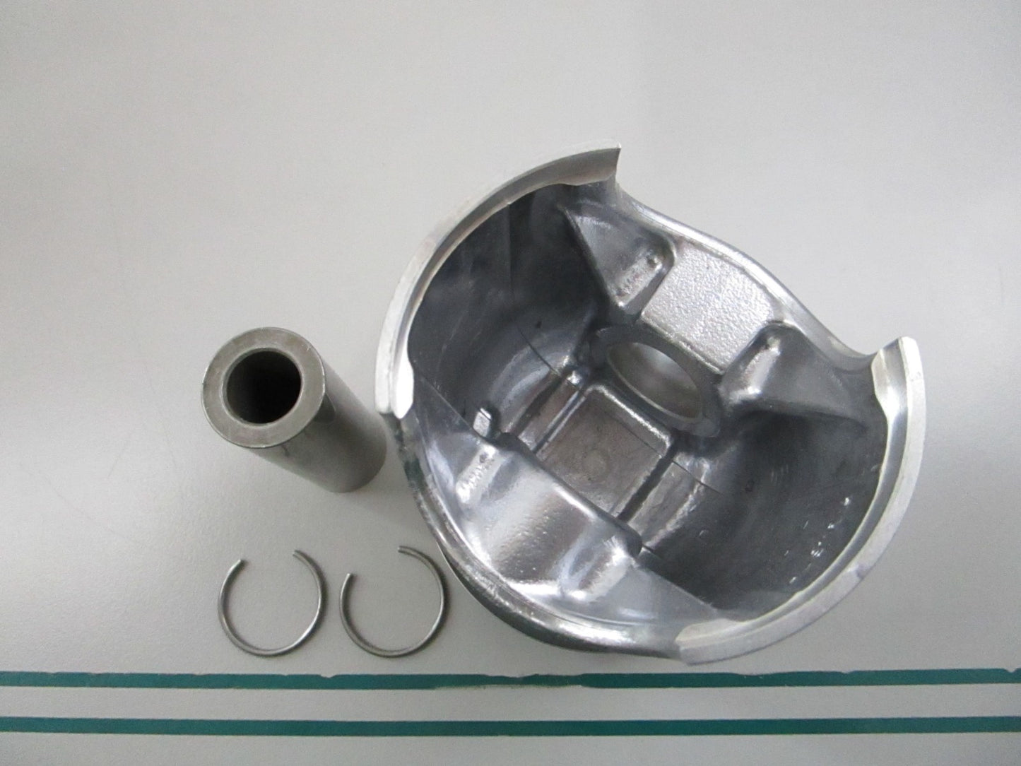 NEW OEM 2201396 Polaris Piston Kit 0810