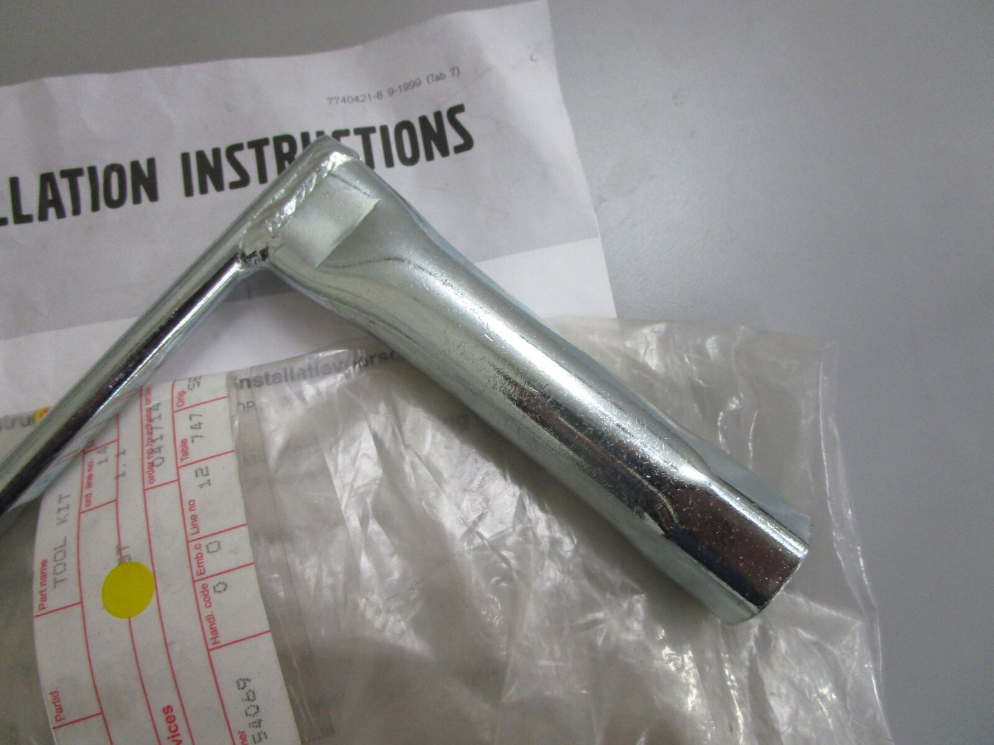 *NEW OEM* 0820 Volvo Penta Tool Kit 873058