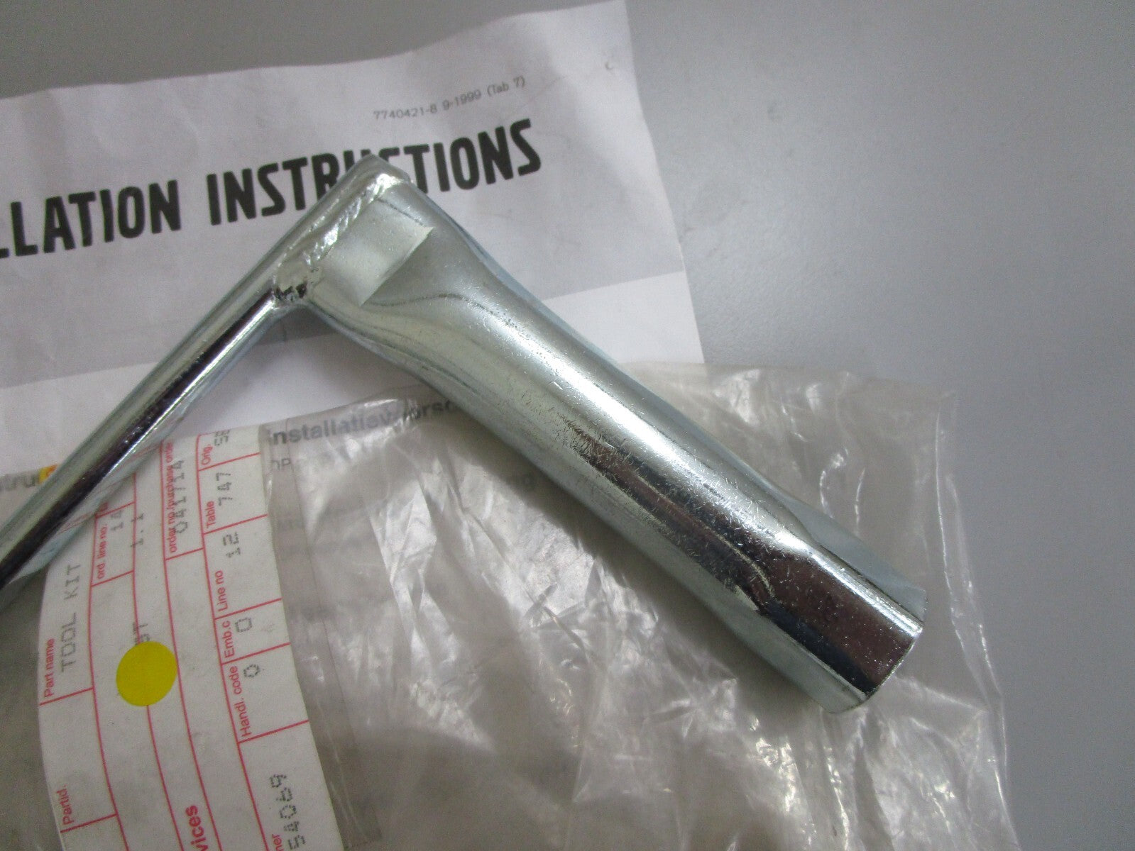 *NEW OEM* 0820 Volvo Penta Tool Kit 873058