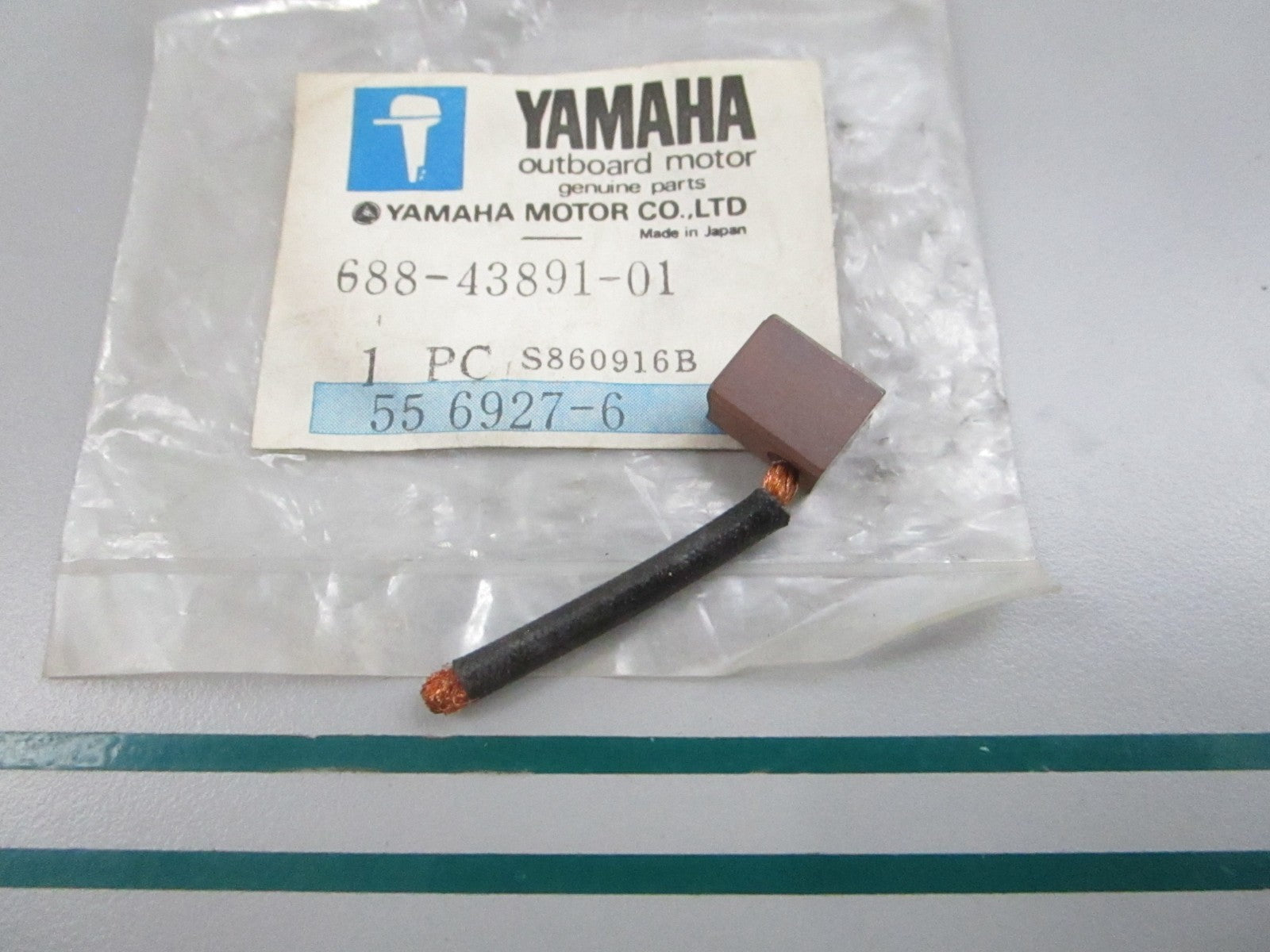 NEW OEM 688-43891-01-00 Yamaha Brush 0810