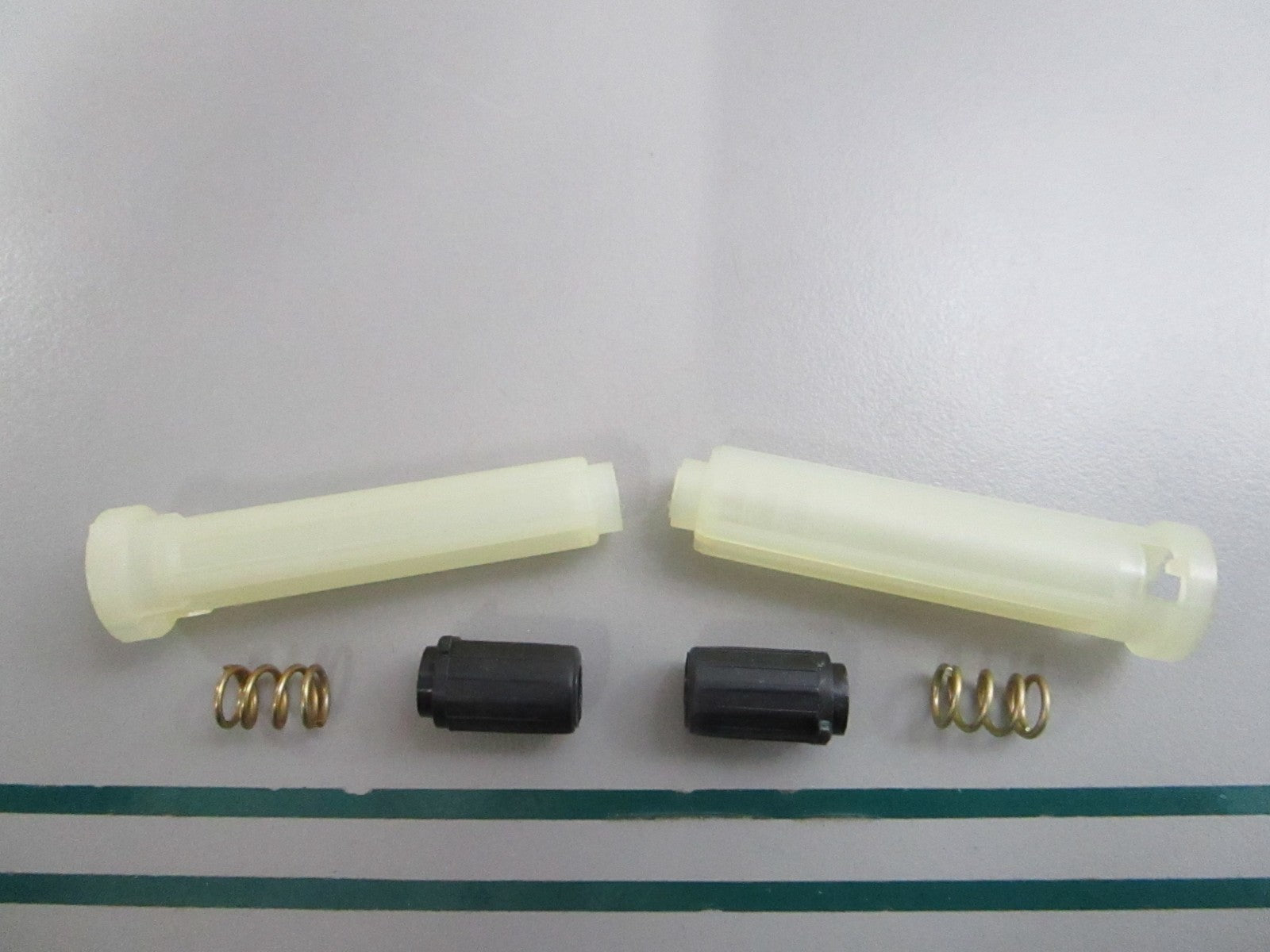 NEW OEM (LOT OF 2) 88-69358A1 Mercury Quicksilver Fuse Holder 0810