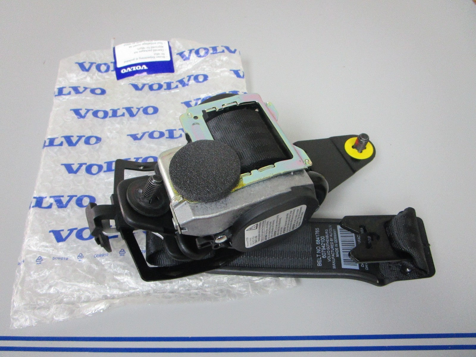 NEW OEM 31351464 Volvo Penta XC90 Lap & Shoulder Seat Belt 0720