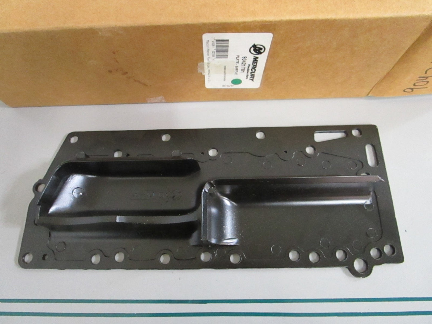 NEW OEM 90421T01 Mercury Quicksilver Baffle Plate 0820